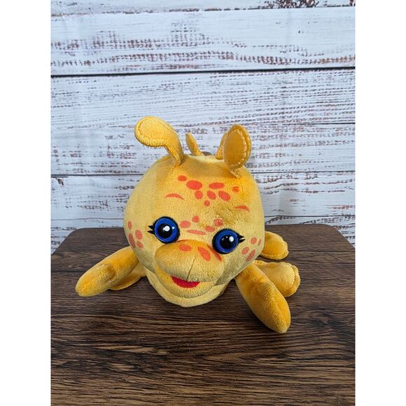 Teddy Ruxpin Grubby Caterpillar Plush Stuffed Animal Yellow 2018 Alchemy Toy - Picture 1 of 4